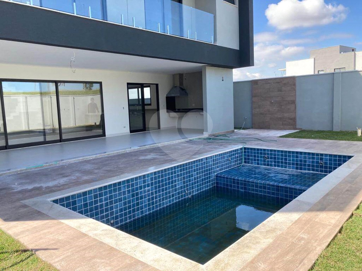 Casa à venda com 5 suítes no condomínio Alphaville 1, São José dos Campos - SP