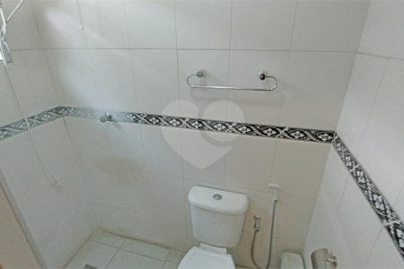 Casa à venda com 3 quartos, sendo 1 suíte,  no Centro, Vinhedo, SP