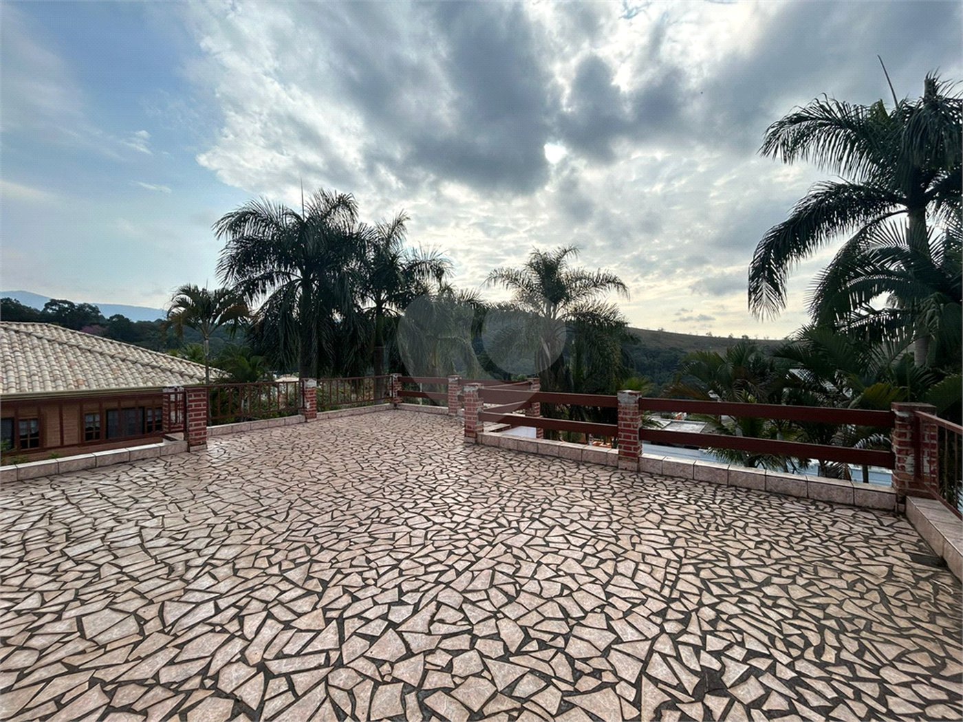 Casa em condomínio à venda com 3 quartos, sendo 1 suíte,  no Centro, Bom Jesus dos Perdões, SP
