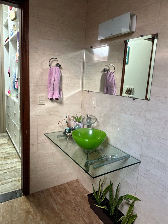 Casa à venda com 3 quartos, sendo 2 suítes, em Jardim de Cresci, São Carlos, SP