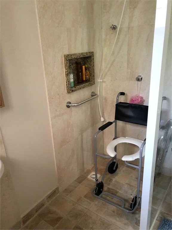 Sobrado à venda com 3 quartos, sendo 1 suíte, em Brooklin Paulista, São Paulo, SP