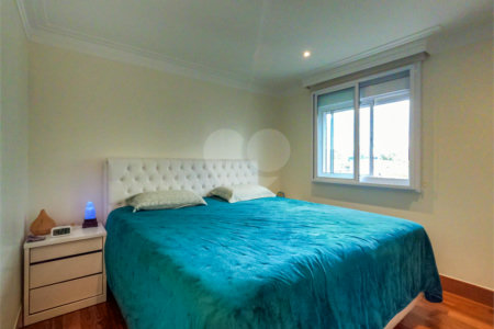 Apartamento à venda com 3 suítes em Vila Dom Pedro I, São Paulo, SP