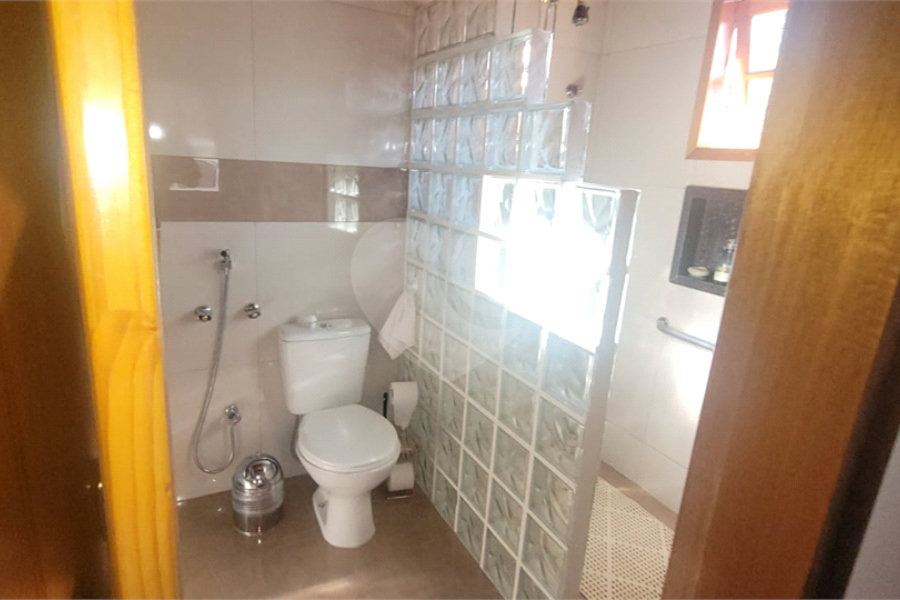 Casa à venda com 3 quartos, sendo 2 suítes,  em Mantiqueira, Mairiporã, SP