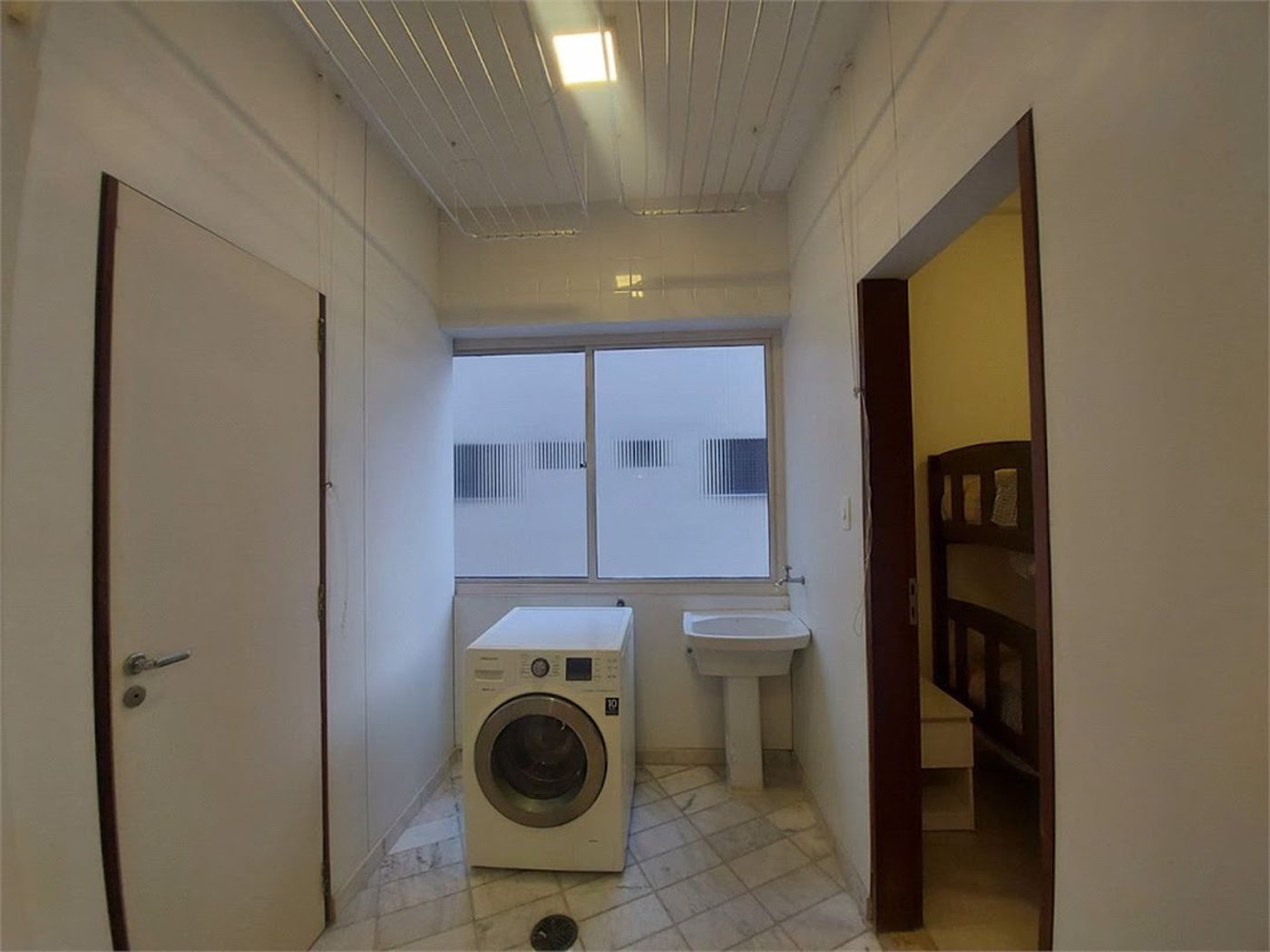 Apartamento com 4 dormitórios à venda, 120 m² por R$ 700.000,00 - Pitangueiras - Guarujá/SP