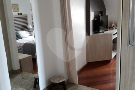 Sobrado à venda com 3 quartos, sendo 1 suíte, em Vila Suzana, São Paulo, SP