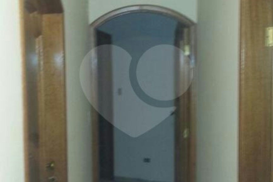 Sobrado à venda com 5 quartos, sendo 3 suítes, em Tremembé, São Paulo, SP