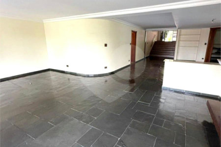 Casa à venda com 5 quartos, sendo 3 suítes,  em Jardim Leonor, São Paulo, SP