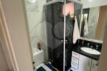 Apartamento à venda com 3 quartos, sendo 1 suíte, em Jardim São Luís, São Paulo, SP