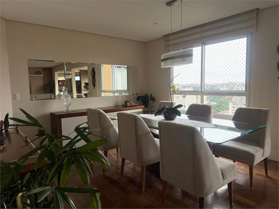 Apartamento à venda com 3 suítes em Vila Suzana, São Paulo, SP