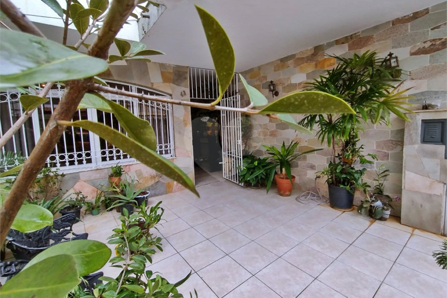 Sobrado à venda com 4 quartos em Santana, São Paulo, SP