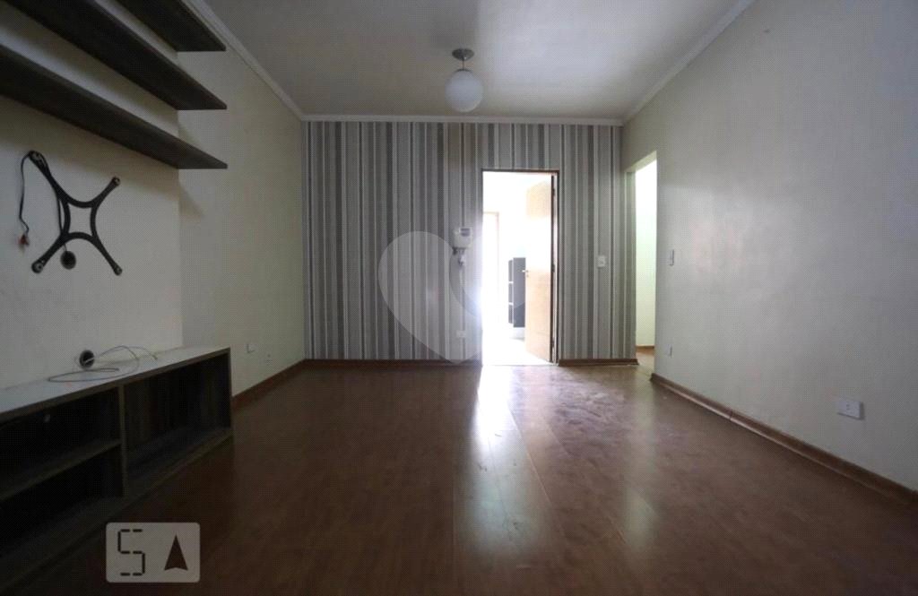 Casa à venda com 2 quartos, sendo 1 suíte,  em Jardim Ivana, São Paulo, SP