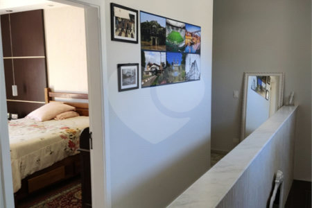 Casa à venda com 3 quartos, sendo 1 suíte,  no condomínio Residencial Jardim das Palmeiras, Vinhedo - SP