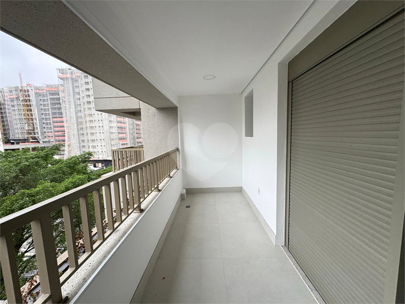 Apartamento à venda com 3 suítes em Moema, São Paulo, SP