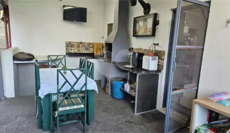 Casa à venda com 3 quartos, sendo 2 suítes,  no condomínio Vinhas da Vista Alegre - Lado Café, Vinhedo - SP