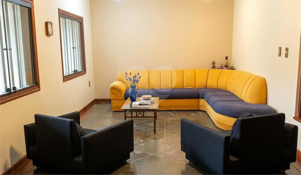 Casa à venda com 4 quartos, sendo 1 suíte, em Jardim Leocádia, Sorocaba, SP