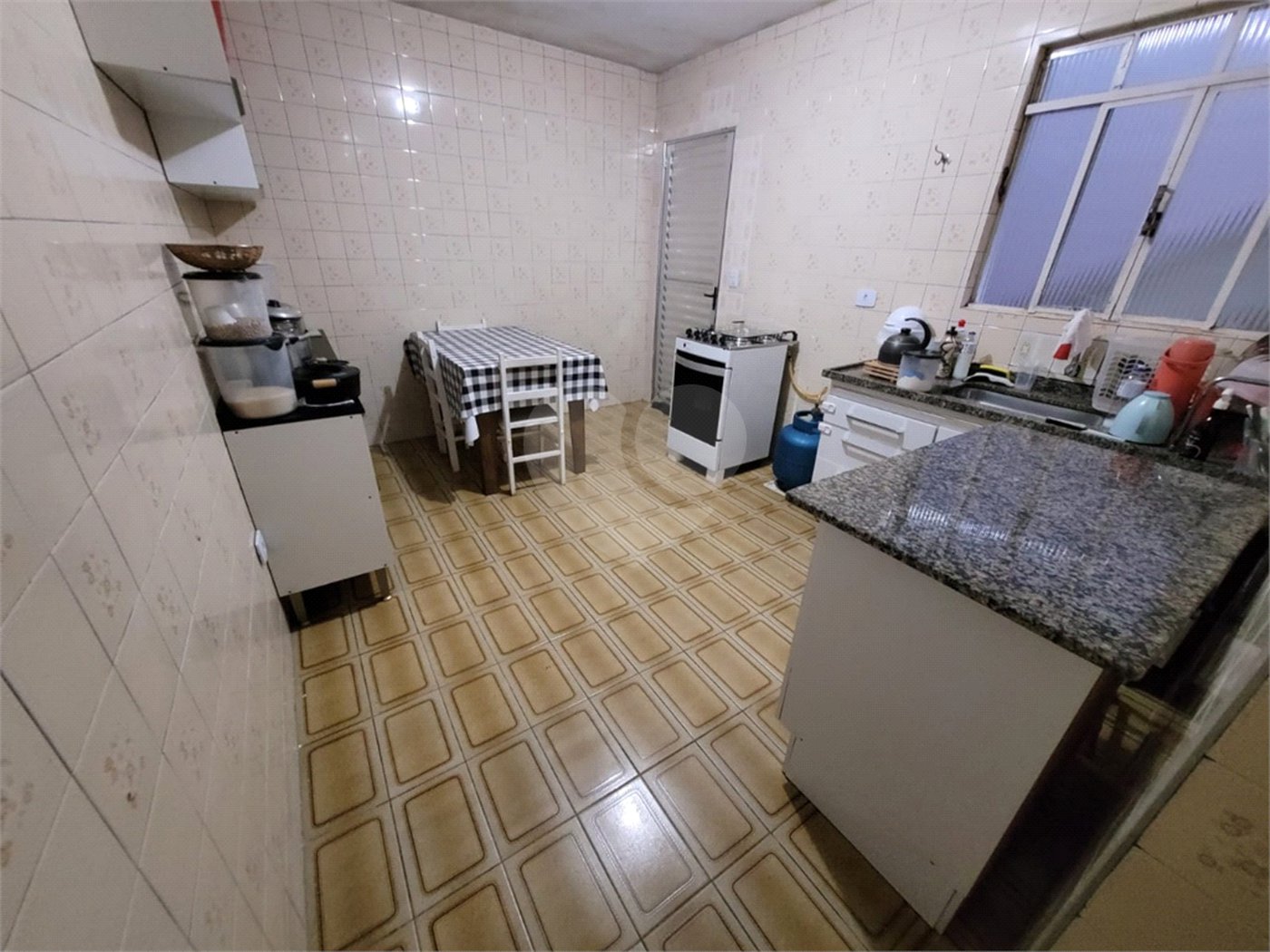 Sobrado à venda com 4 quartos em Vila Jurema, Ferraz de Vasconcelos, SP