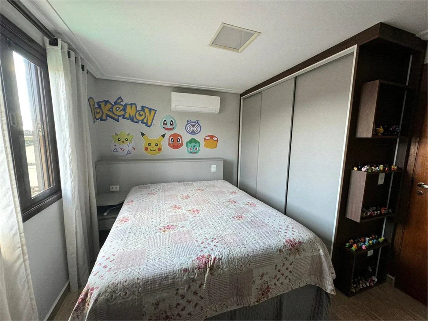 Casa à venda com 3 quartos, sendo 1 suíte, no condomínio Residencial Jardim das Flores 1510, Cotia - SP