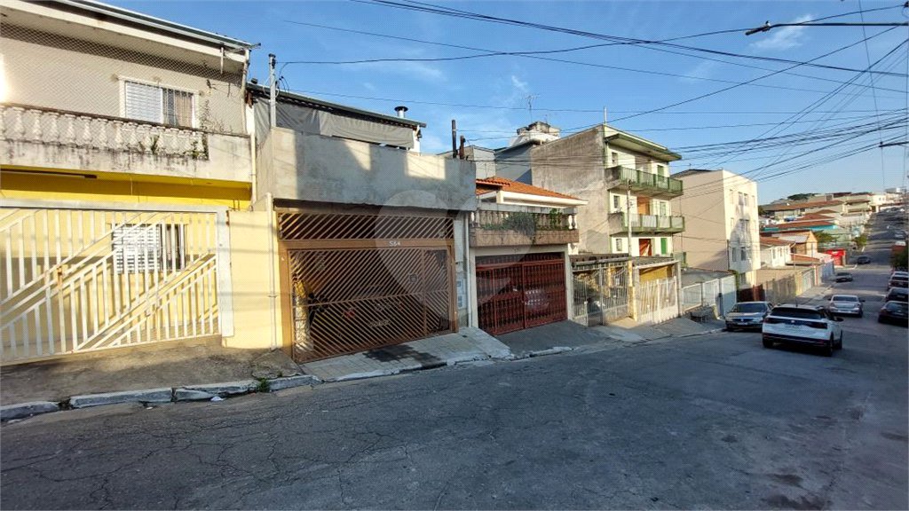 Casa à venda com 3 quartos, sendo 1 suíte,  em Vila Nivi, São Paulo, SP