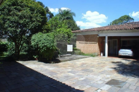 Casa à venda com 4 quartos, sendo 1 suíte, em Brooklin Velho, São Paulo, SP