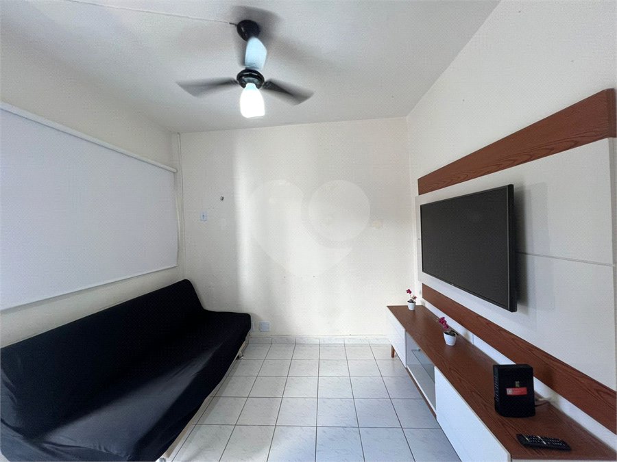 Apartamento à venda com 1 quarto em Guilhermina, Praia Grande, SP