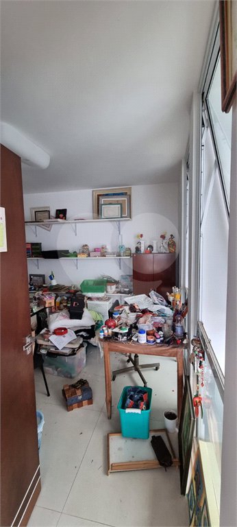 Casa à venda com 5 quartos, sendo 2 suítes, no condomínio Swiss Park, São Bernardo do Campo - SP