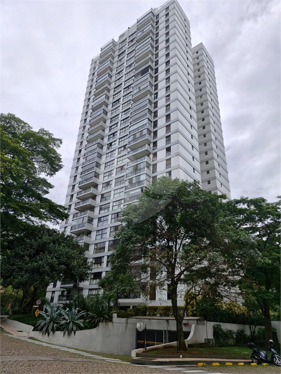 Cobertura à venda ou para alugar com 5 quartos, sendo 4 suítes,  em Jardim Marajoara, São Paulo, SP