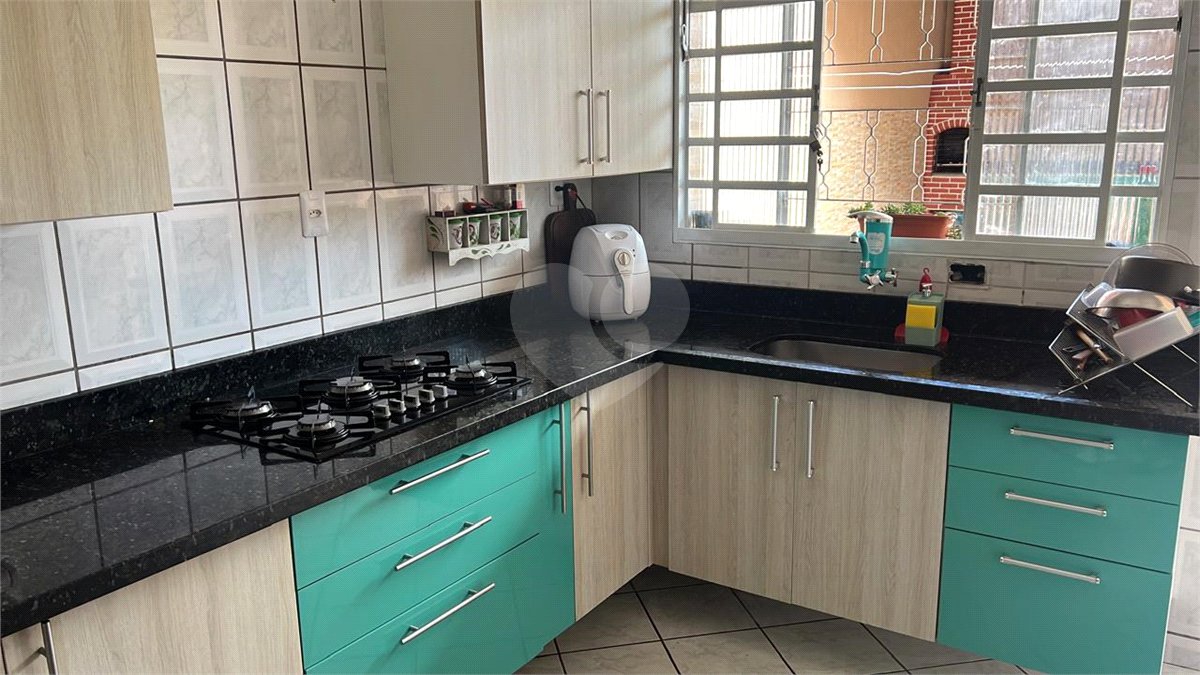 Casa à venda com 3 quartos, sendo 1 suíte,  em Jardim Náutico, Mogi das Cruzes, SP