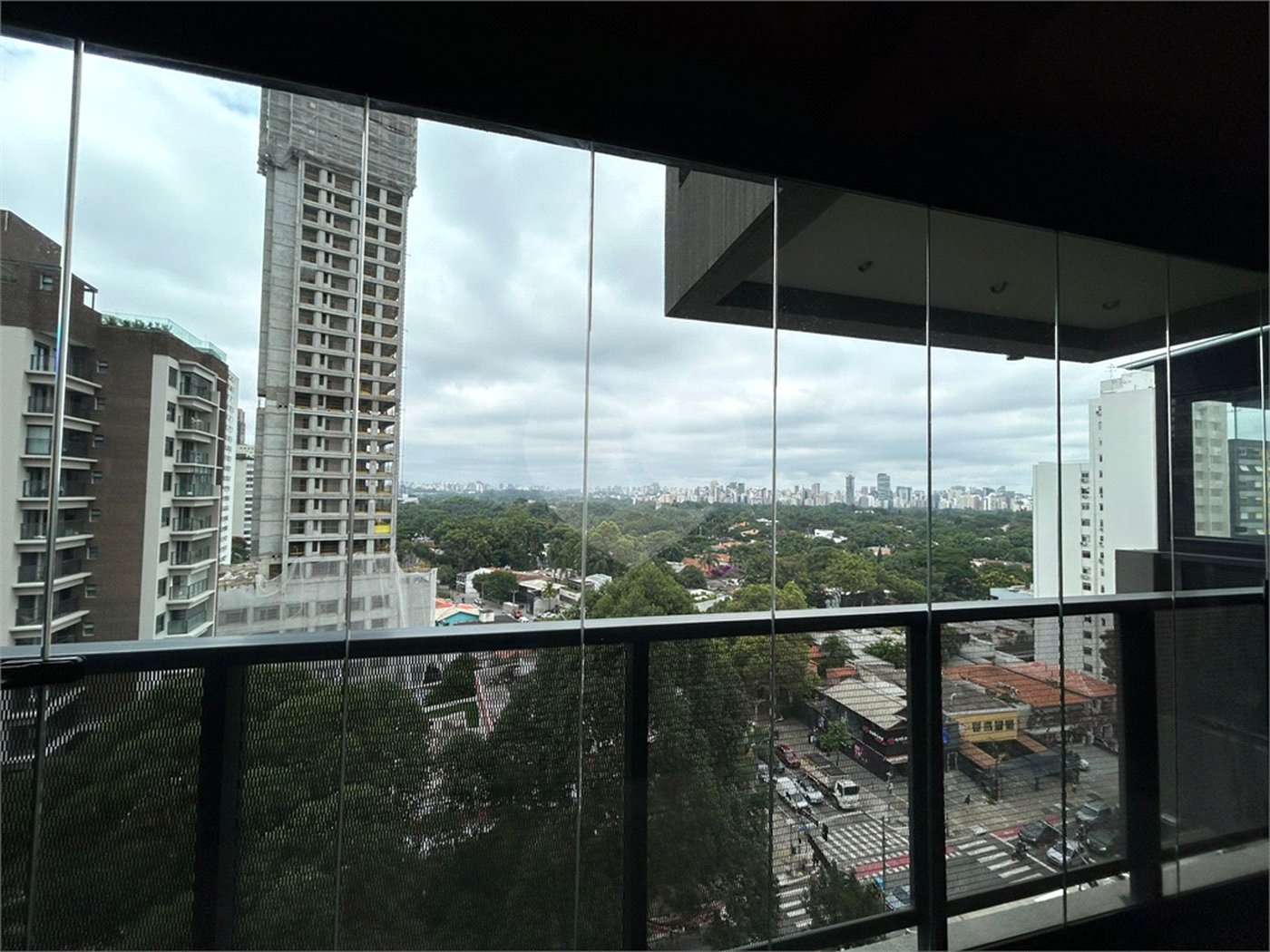 Apartamento para alugar com 1 suíte em Cerqueira César, São Paulo, SP