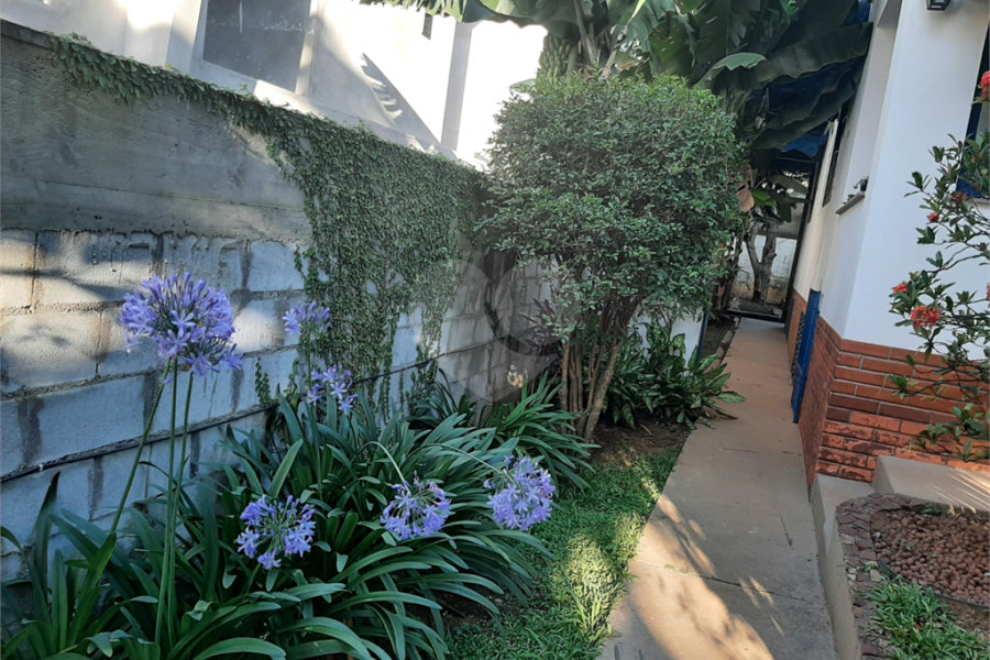 Casa Térrea à venda com 3 quartos em Horto Florestal, São Paulo, SP