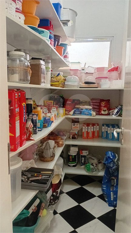 Casa à venda com 4 quartos, sendo 2 suítes, no condomínio Canamari, São Paulo - SP