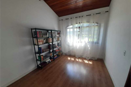 Chácara à venda com 3 suítes em Pavão (canguera), São Roque, SP