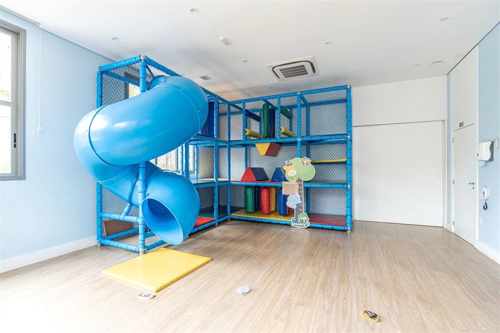 Apartamento à venda com 4 quartos, sendo 3 suítes, em Jardim das Acácias, São Paulo, SP