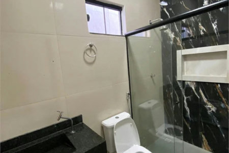 Casa à venda com 3 quartos, sendo 1 suíte, em Catumbi, Balsas, MA