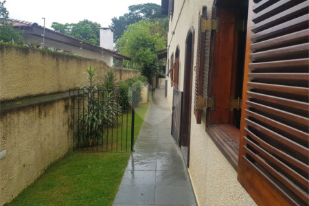 Sobrado para alugar com 5 suítes em Interlagos, São Paulo, SP