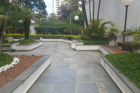 Apartamento à venda com 3 quartos, sendo 2 suítes, em Vila Andrade, São Paulo, SP