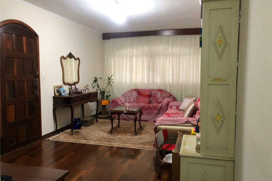 Sobrado à venda com 3 quartos em Tremembé, São Paulo, SP