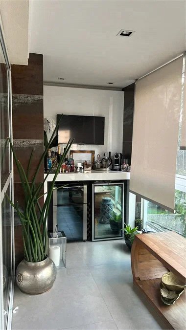 Apartamento à venda com 3 suítes em Vila Andrade, São Paulo, SP