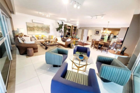 Apartamento Residencial à venda, Gonzaga, Santos - AP1684.