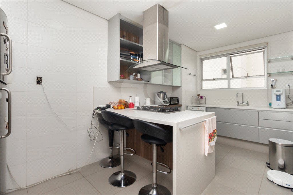 Apartamento à venda com 2 quartos, sendo 1 suíte, em Campo Belo, São Paulo, SP