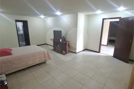 Casa à venda com 3 quartos, sendo 1 suíte, em Campo Grande, Rio de Janeiro, RJ
