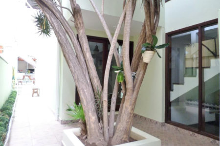 Casa à venda com 4 quartos, sendo 2 suítes, em Jardim Leonor, São Paulo, SP