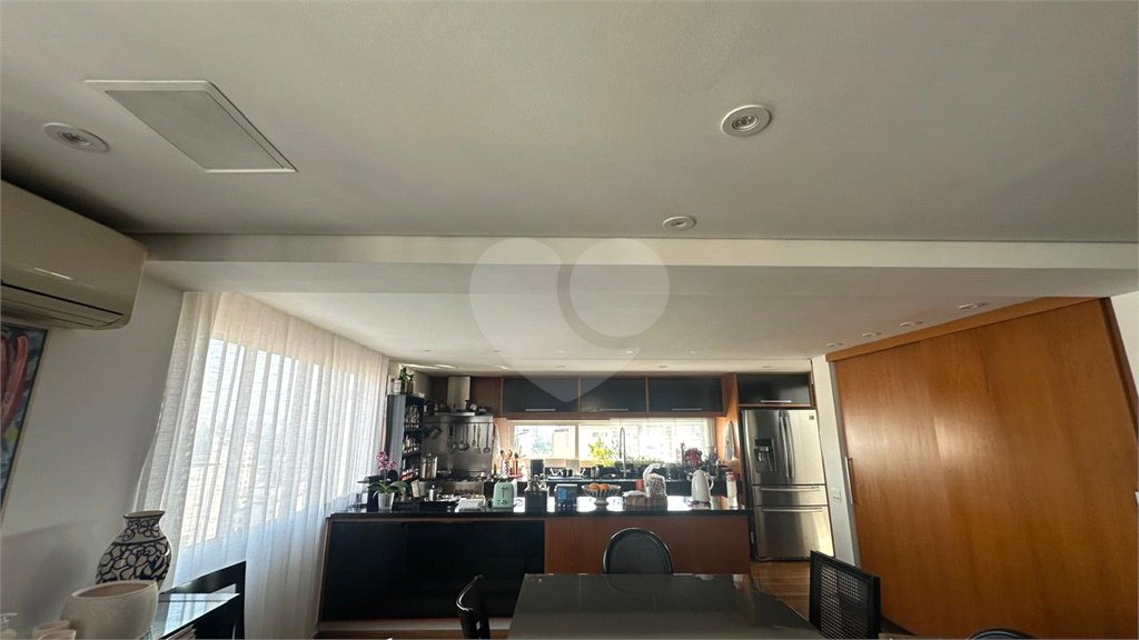 Apartamento à venda com 3 quartos, sendo 2 suítes, em Jardim Paulista, São Paulo, SP