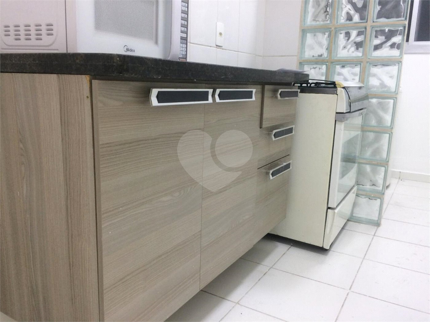 Apartamento para alugar com 2 quartos, sendo 1 suíte, em Parque Bela Vista, Votorantim, SP