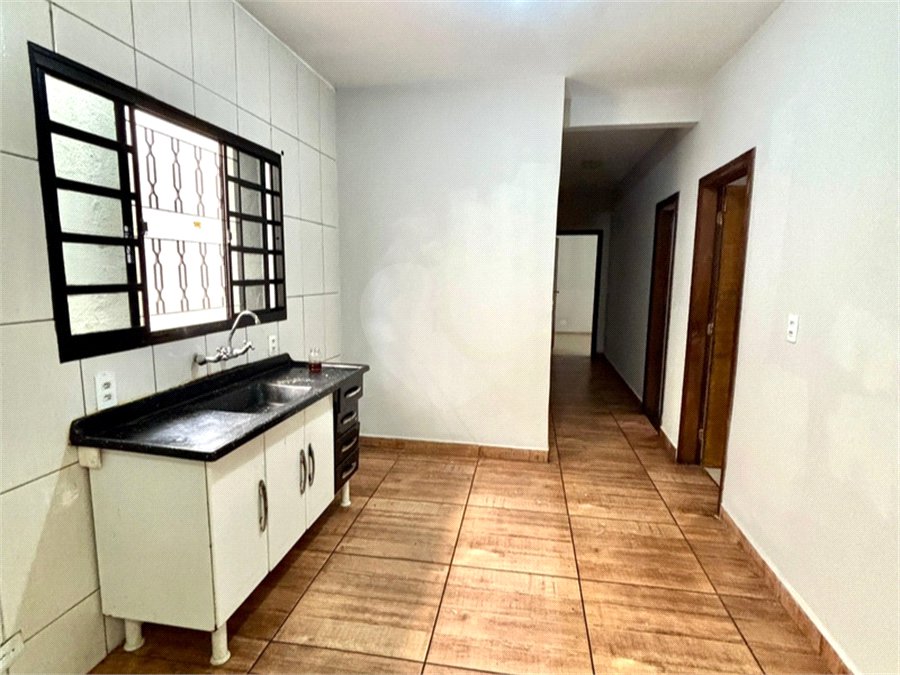 Casa à venda com 3 quartos, sendo 1 suíte, em Jardim Tropical, Sorocaba, SP