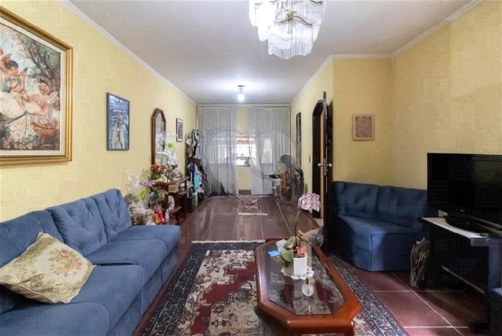 Casa à venda com 3 quartos, sendo 2 suítes,  em Jardim Santa Mena, Guarulhos, SP