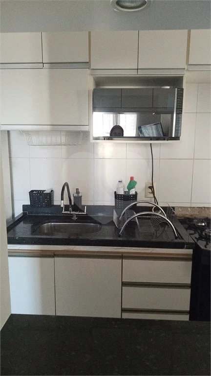 Apartamento 3 dormitórios Cond. Laranjeiras.