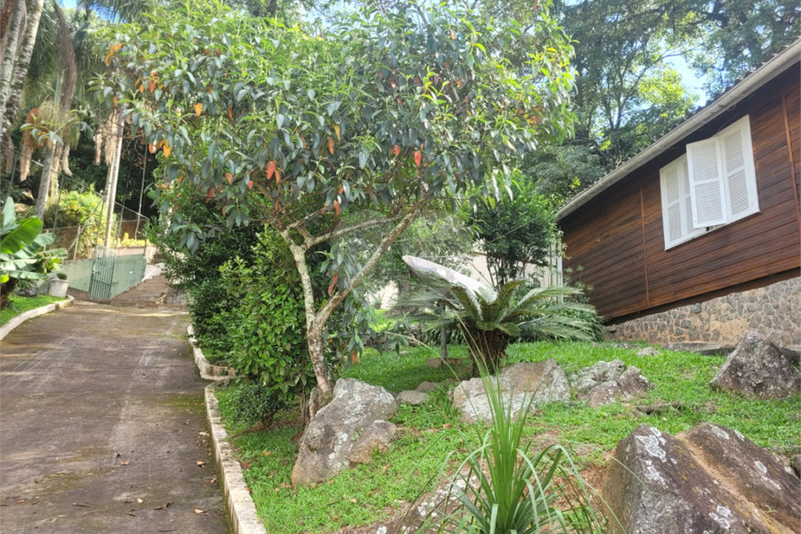 Sítio à venda com 6 quartos, sendo 3 suítes, em Serra da Cantareira, Mairiporã, SP