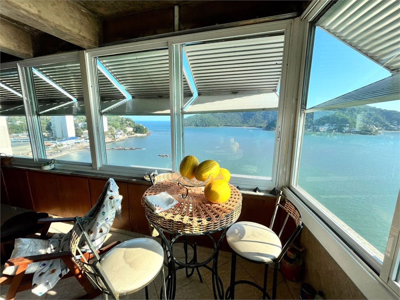 apartamento pé na areia com vista total para o mar em são vicente