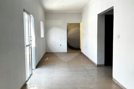 Casa à venda com 2 quartos, sendo 1 suíte, no Centro, Três Lagoas, MS