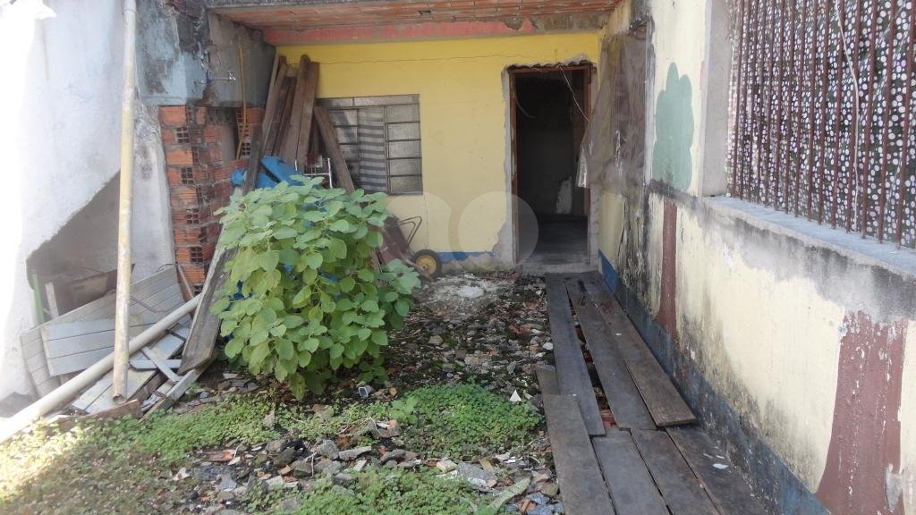Sobrado à venda com 5 quartos, sendo 1 suíte, em Parque Ipê, São Paulo, SP